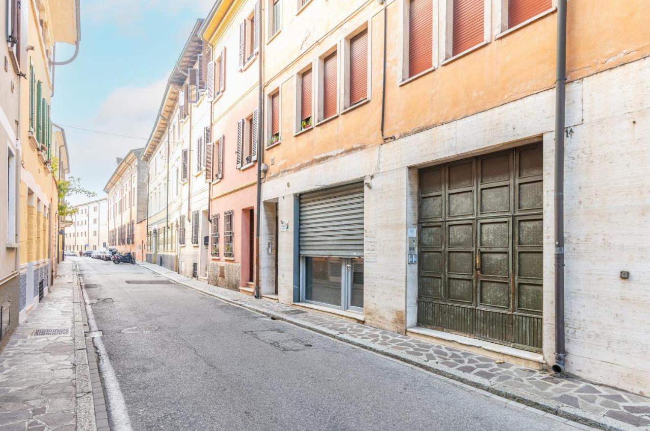 Un Nido A Mantova Historic Apt Near The Center! מראה חיצוני תמונה